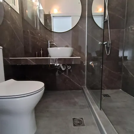 Alexander 3 Apartmán *